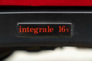 Image 19/50 of Lancia Delta HF Integrale 16V (1989)