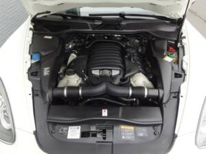 Bild 89/99 von Porsche Cayenne S (2010)