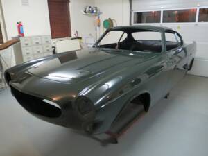 Image 12/50 of Volvo 1800 S (1968)