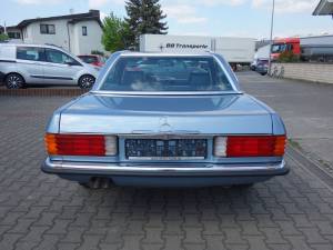 Image 31/35 de Mercedes-Benz 560 SL (1987)