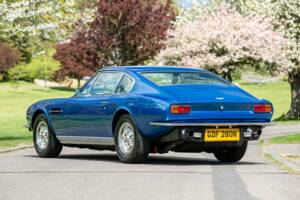 Image 4/43 de Aston Martin V8 (1974)