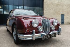 Image 14/49 of Jaguar Mk II 3.4 (1967)