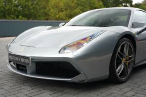 Image 26/50 of Ferrari 488 GTB (2017)