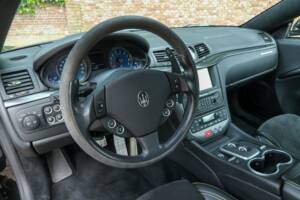 Image 48/50 of Maserati GranTurismo S (2008)