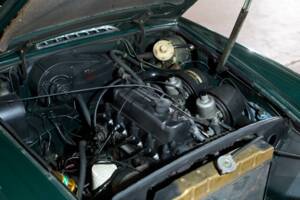 Bild 34/38 von MG MGB GT (1975)