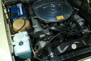 Imagen 28/50 de Mercedes-Benz 380 SL (1984)