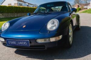 Image 14/52 of Porsche 911 Carrera 4 (1997)