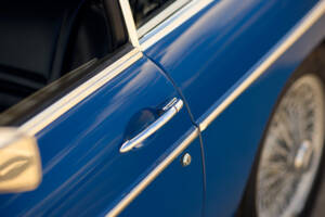 Image 88/100 de MG MGC GT (1970)