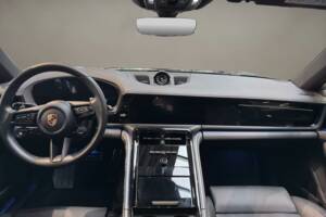 Image 6/10 of Porsche Panamera 4 E-Hybrid (2024)