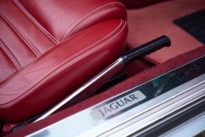 Image 21/50 of Jaguar XJS 6.0 (1993)