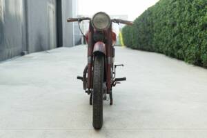 Imagen 7/25 de Moto Guzzi Stornello 125 (1961)