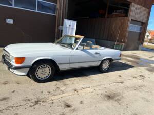 Image 5/26 of Mercedes-Benz 560 SL (1987)