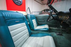 Image 14/16 of Ford Mustang GT (1965)