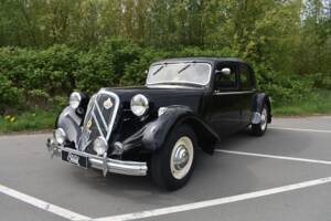 Image 2/57 de Citroën Traction Avant 15/6 (1950)