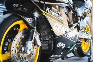 Bild 33/50 von Kawasaki ZX-R 750 (1989)