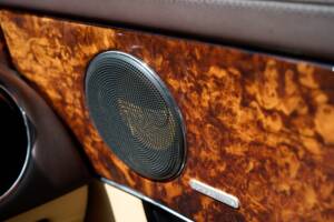 Bild 48/50 von Jaguar XJ 5.0 (2010)