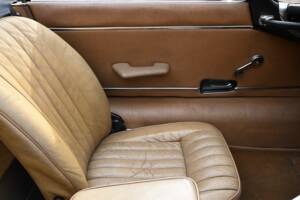 Image 34/50 de Jaguar Type E V12 (1974)