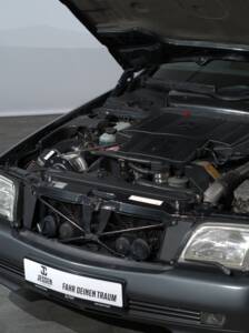Image 26/56 de Mercedes-Benz 500 SL (1993)