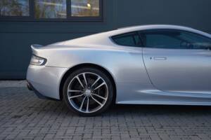 Immagine 23/50 di Aston Martin DBS (2011)
