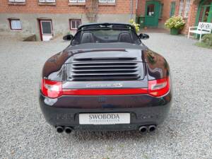 Bild 4/15 von Porsche 911 Carrera 4S (2011)