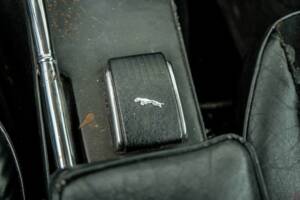 Image 32/47 de Jaguar E-Type (1969)