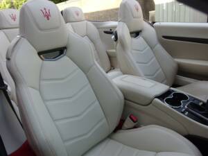 Image 58/99 of Maserati GranCabrio Sport (2015)