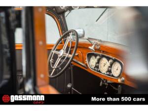 Bild 12/15 von Mercedes-Benz 230 (1939)