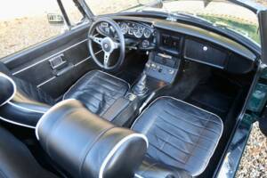 Image 43/50 of MG MGB (1974)