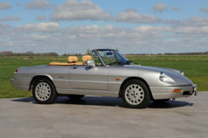 Image 17/50 of Alfa Romeo 2.0 Spider (1992)