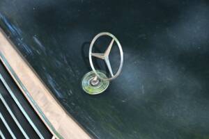 Image 38/50 of Mercedes-Benz E 320 (1998)