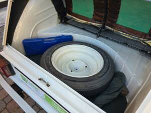 Image 16/50 of Citroën 2 CV 6 (1991)