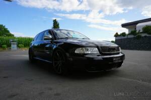 Image 8/41 of Audi RS4 Avant (2000)