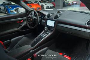 Image 17/24 of Porsche 718 Cayman GT4 Clubsport (2022)