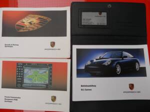 Image 15/41 of Porsche 911 Carrera 4S (2004)