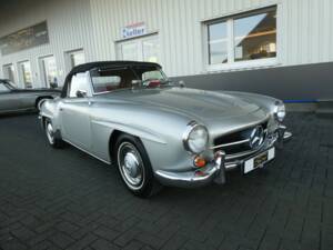 Image 1/27 of Mercedes-Benz 190 SL (1962)