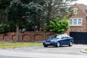 Image 11/38 of BMW 325i (2002)
