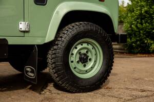 Bild 32/50 von Land Rover Defender 90 TD4 (2008)