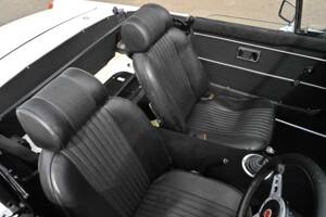 Image 26/50 of MG MGB (1972)