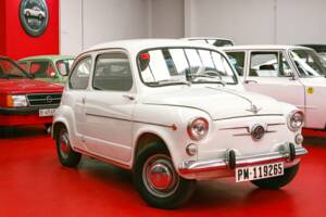 Image 1/32 of SEAT 600 D (1968)
