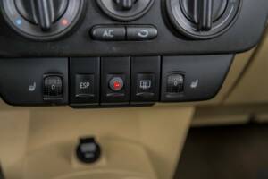 Immagine 29/50 di Volkswagen New Beetle 1.6 (2004)