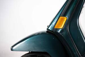 Bild 47/50 von Piaggio Vespa Cosa 150 (1990)