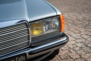 Image 4/38 of Mercedes-Benz 300 D (1981)