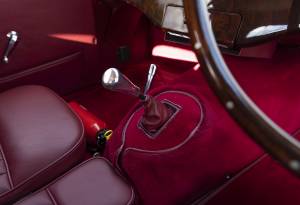 Image 24/34 of Jaguar XK 120 FHC (1952)
