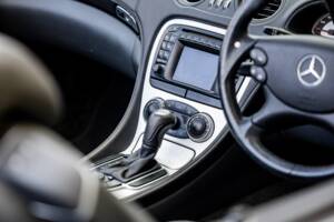 Bild 43/50 von Mercedes-Benz SL 55 AMG (2004)