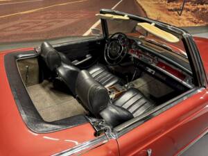 Image 18/35 de Mercedes-Benz 280 SL (1969)