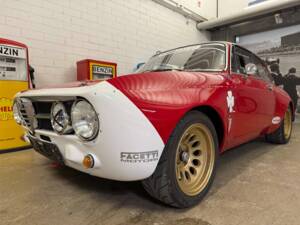 Image 2/18 of Alfa Romeo Giulia GTA 1300 Junior (1970)