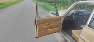Bild 6/59 von Mercedes-Benz 230&#x2F;4 (1974)