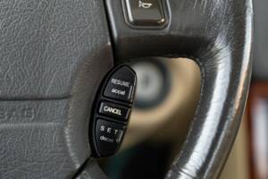 Bild 37/50 von Honda Legend (1992)