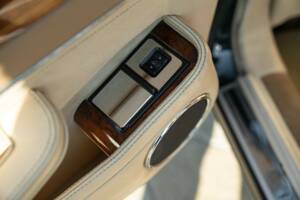 Afbeelding 48/50 van Daimler XJ 6 4.0 (1991)