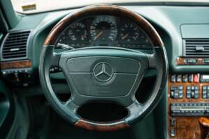 Image 27/54 of Mercedes-Benz 500 SEL (1992)